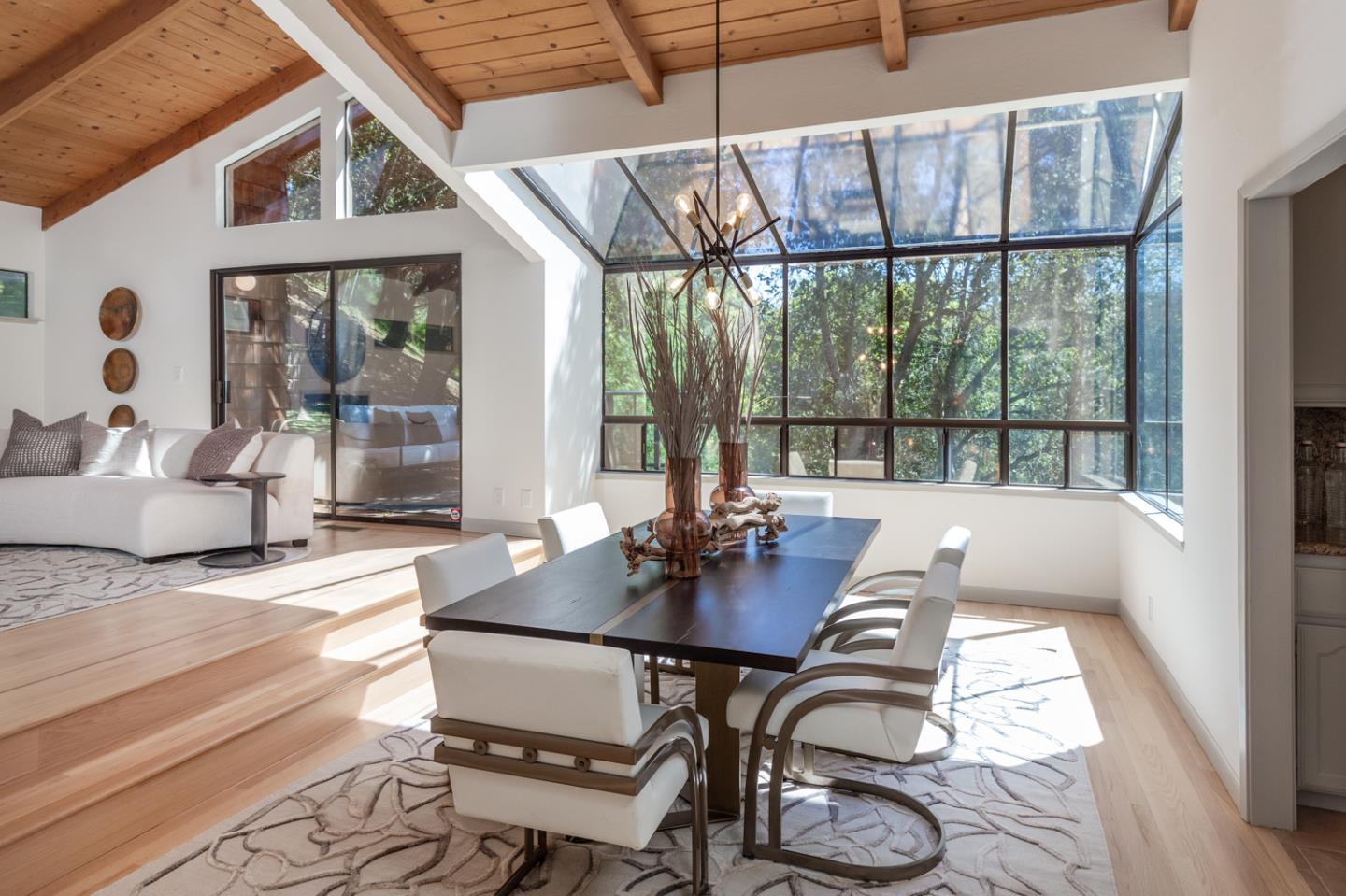 Detail Gallery Image 8 of 38 For 27381 Moody Rd, Los Altos Hills,  CA 94022 - 4 Beds | 2/1 Baths