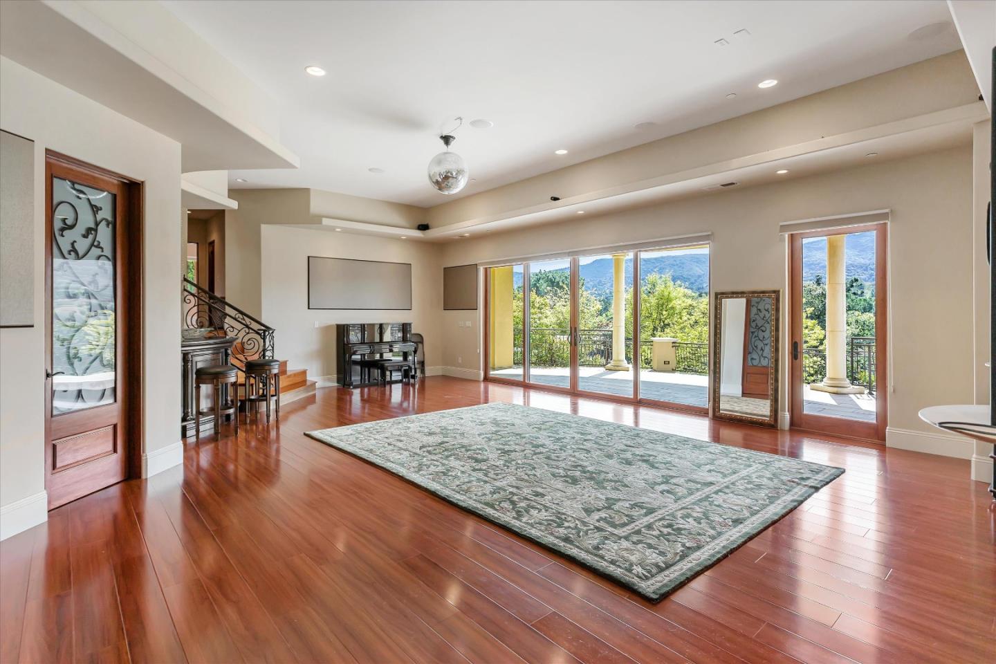 Detail Gallery Image 26 of 43 For 24570 Ruth Lee Ct, Los Altos,  CA 94024 - 5 Beds | 4/2 Baths