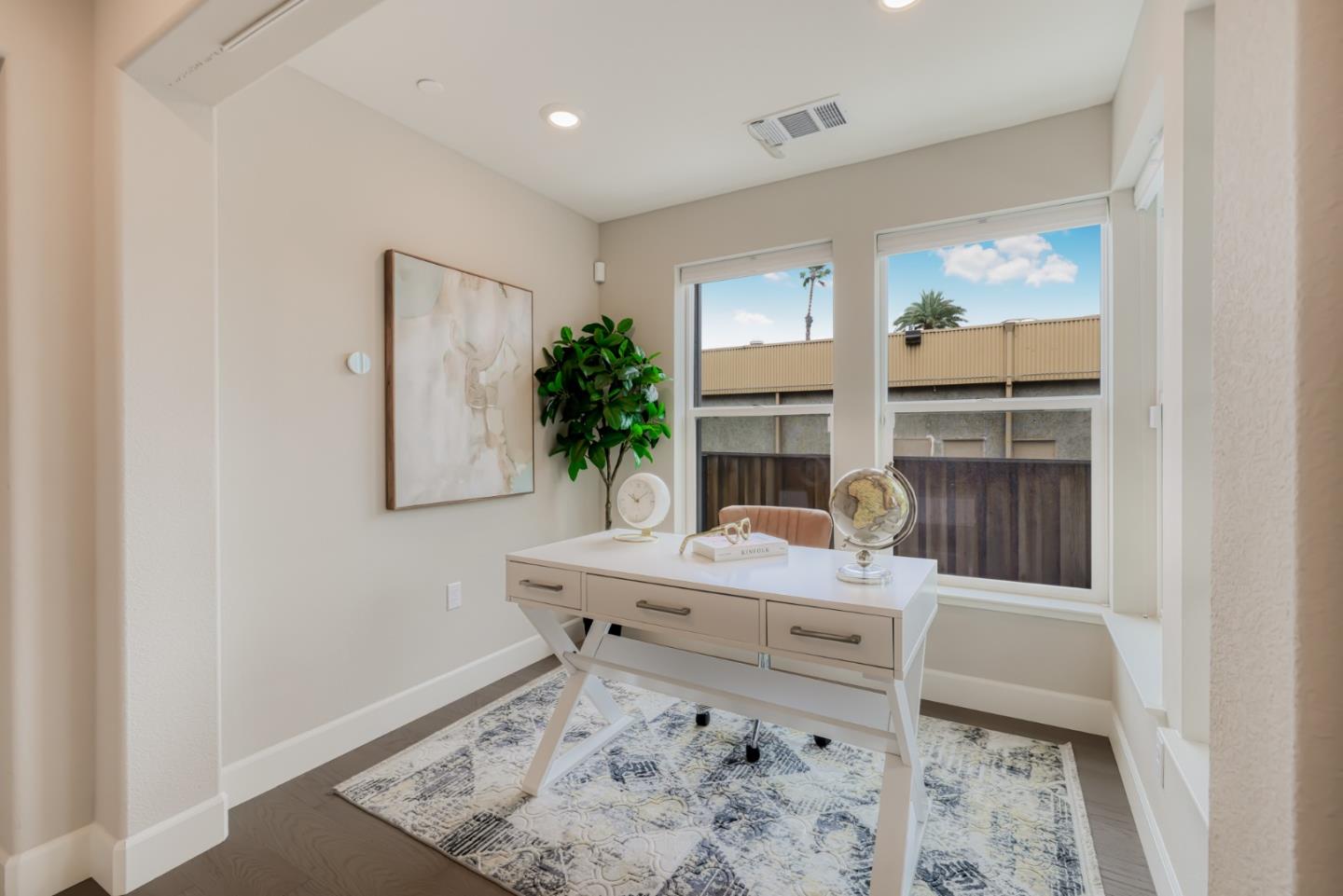 Detail Gallery Image 21 of 42 For 2725 Ball Pl #6,  Santa Clara,  CA 95051 - 3 Beds | 2/1 Baths