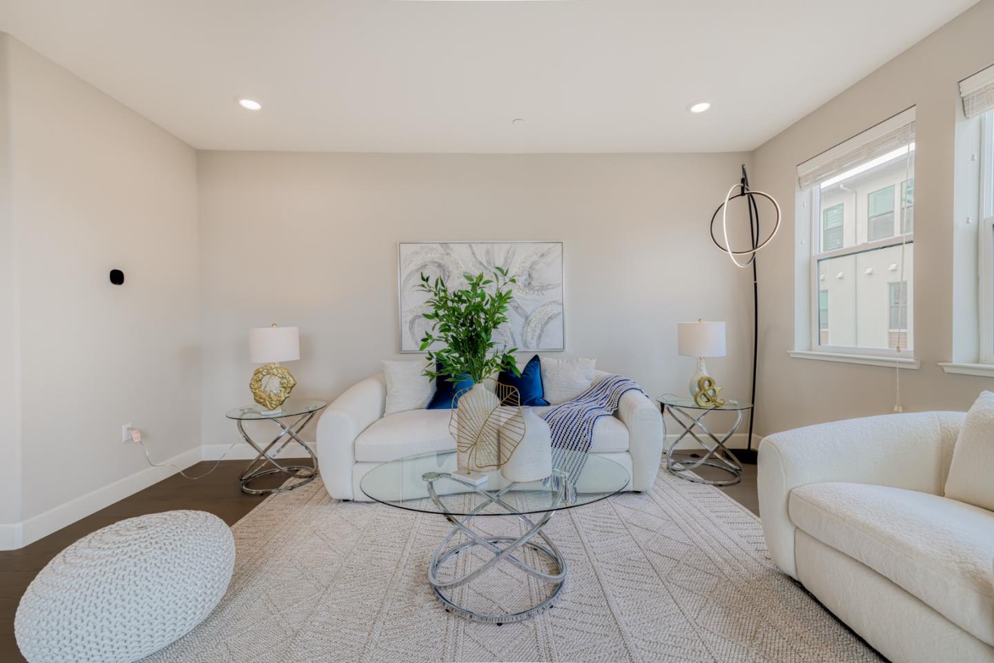 Detail Gallery Image 7 of 45 For 2725 Ball Pl #6,  Santa Clara,  CA 95051 - 3 Beds | 2/1 Baths
