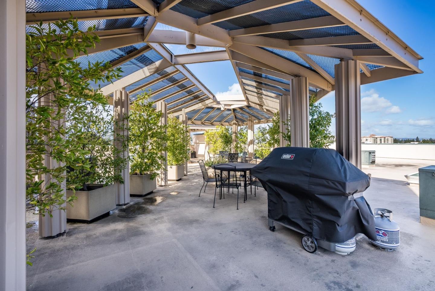 Detail Gallery Image 26 of 34 For 555 Laurel Ave #302,  San Mateo,  CA 94401 - 2 Beds | 2 Baths