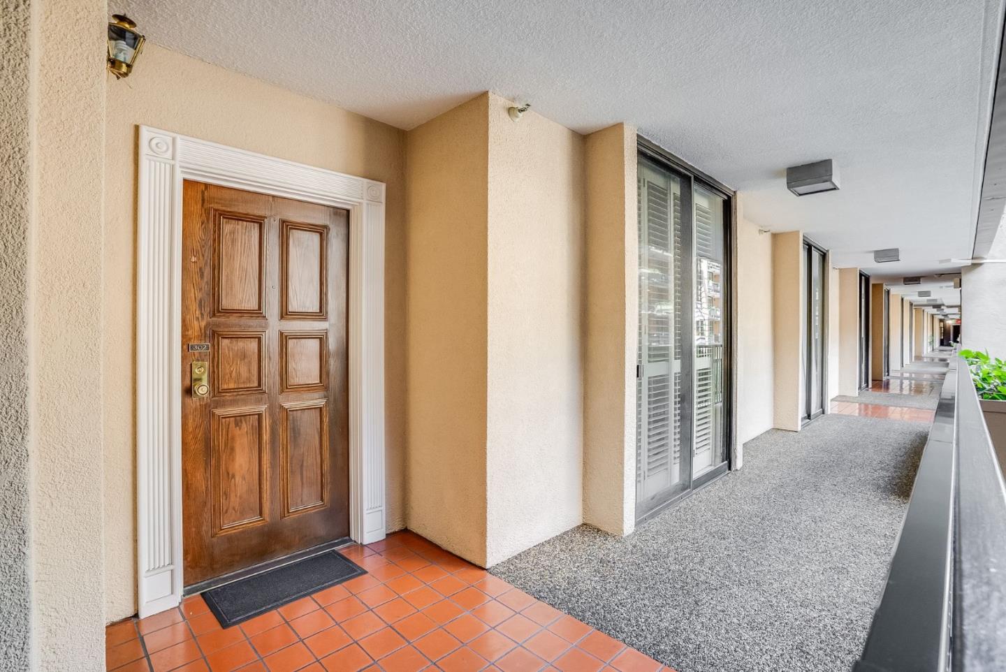 Detail Gallery Image 7 of 34 For 555 Laurel Ave #302,  San Mateo,  CA 94401 - 2 Beds | 2 Baths