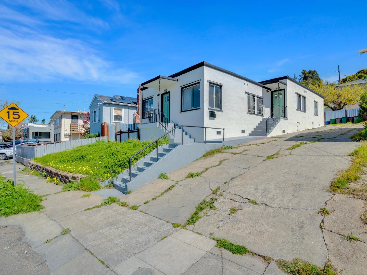 Photo of 7814-7816 Ney Ave in Oakland, CA