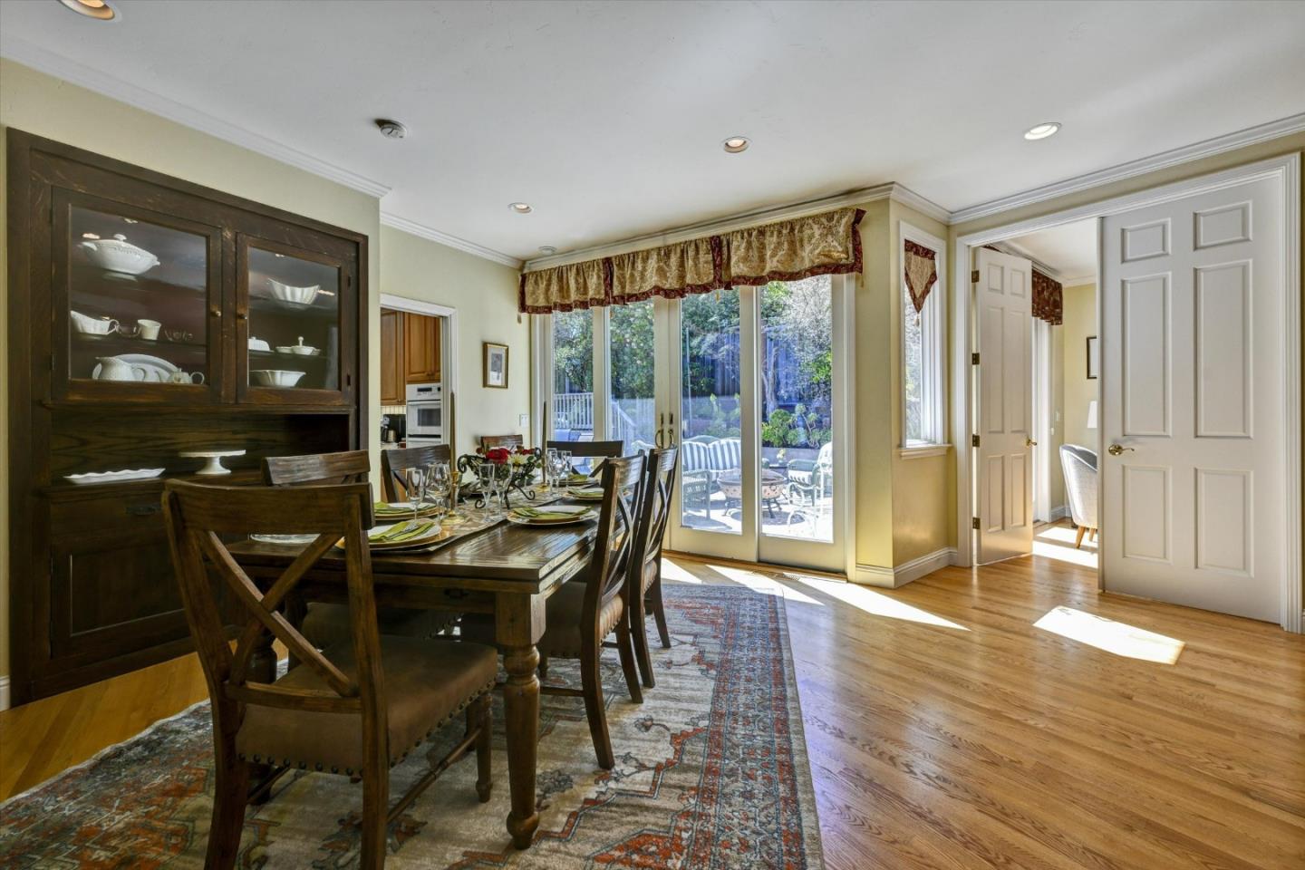 Detail Gallery Image 11 of 59 For 462 Lockewood Ln, Scotts Valley,  CA 95066 - 5 Beds | 3/1 Baths