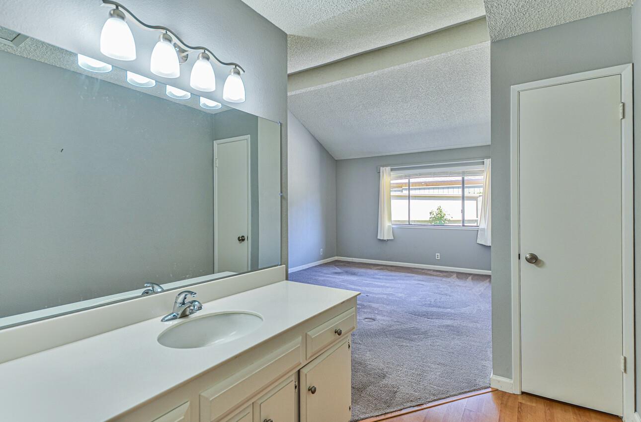 Detail Gallery Image 21 of 30 For 1844 Cherokee Dr #1,  Salinas,  CA 93906 - 2 Beds | 2 Baths