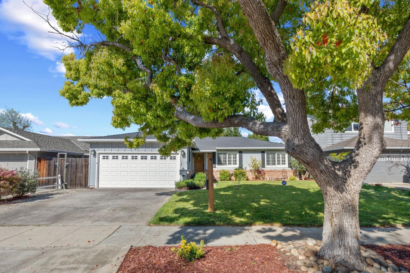 Detail Gallery Image 1 of 1 For 5057 Bel Canto Dr, San Jose,  CA 95124 - 3 Beds | 2 Baths