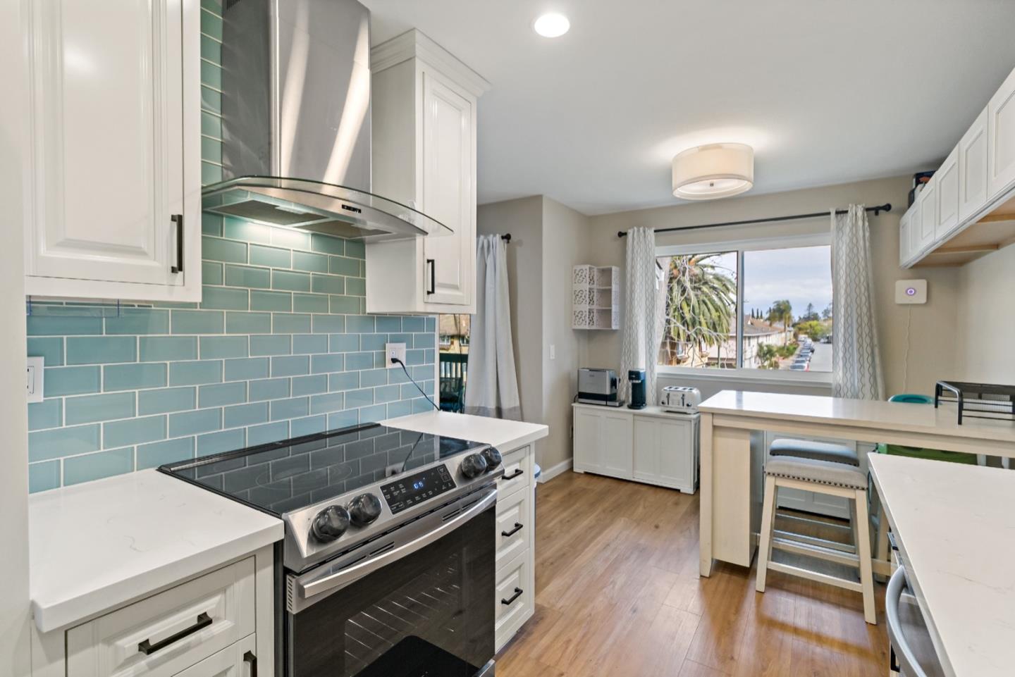Detail Gallery Image 19 of 46 For 938 Clark Ave #2,  Mountain View,  CA 94040 - 2 Beds | 2 Baths