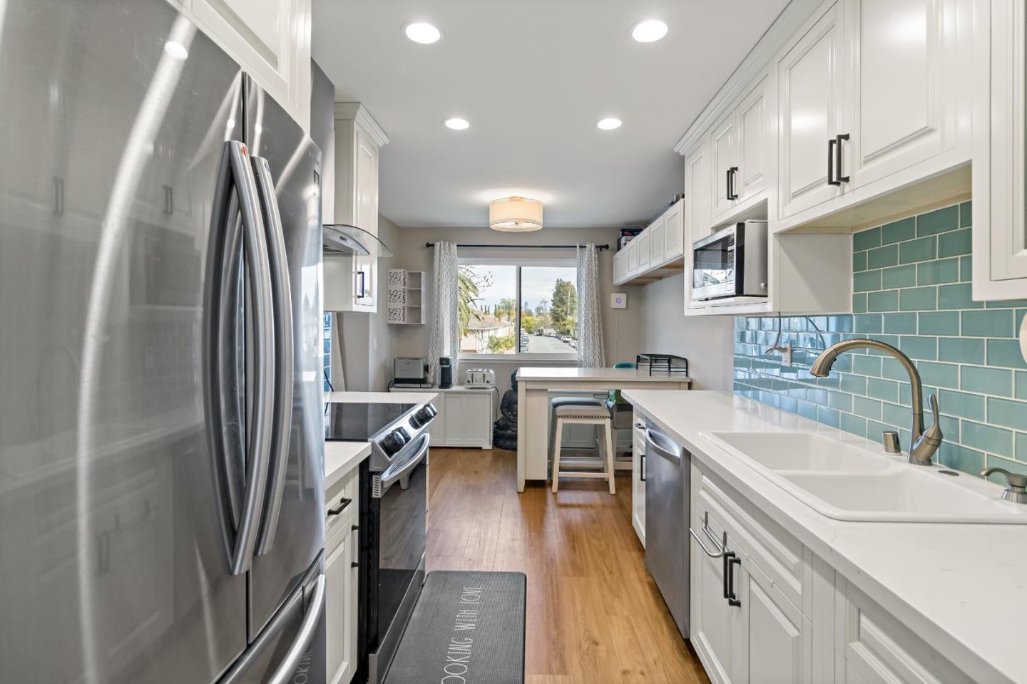 Detail Gallery Image 20 of 46 For 938 Clark Ave #2,  Mountain View,  CA 94040 - 2 Beds | 2 Baths