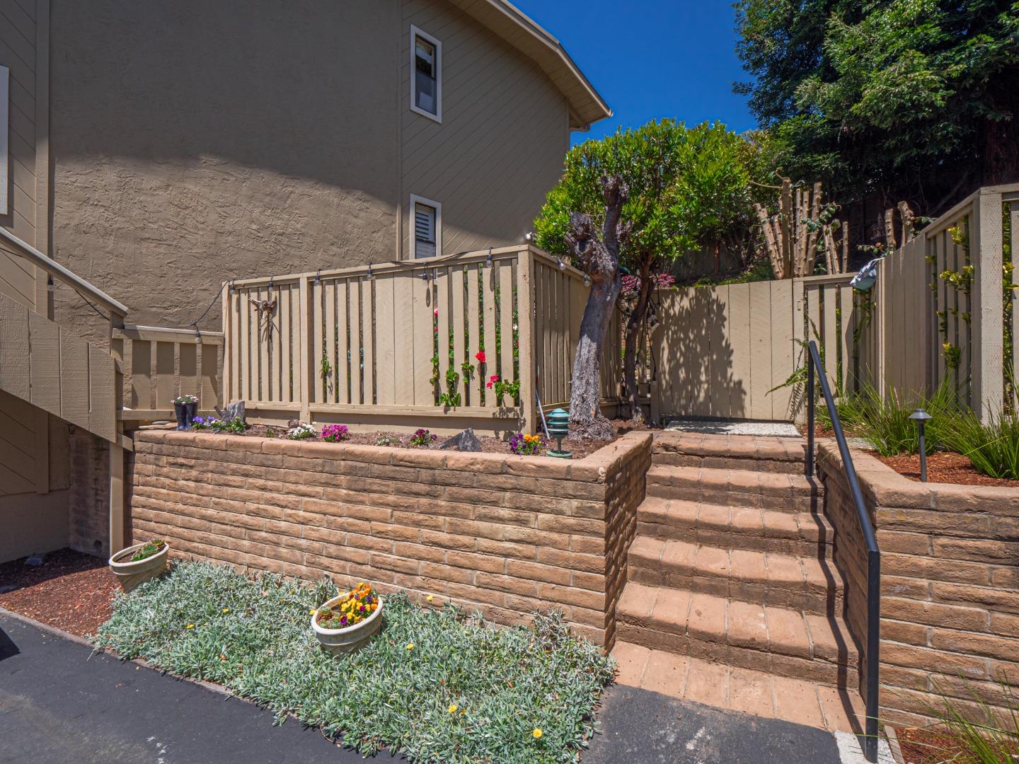 Detail Gallery Image 10 of 65 For 194 Hyannis Ct, Aptos,  CA 95003 - 3 Beds | 2/1 Baths