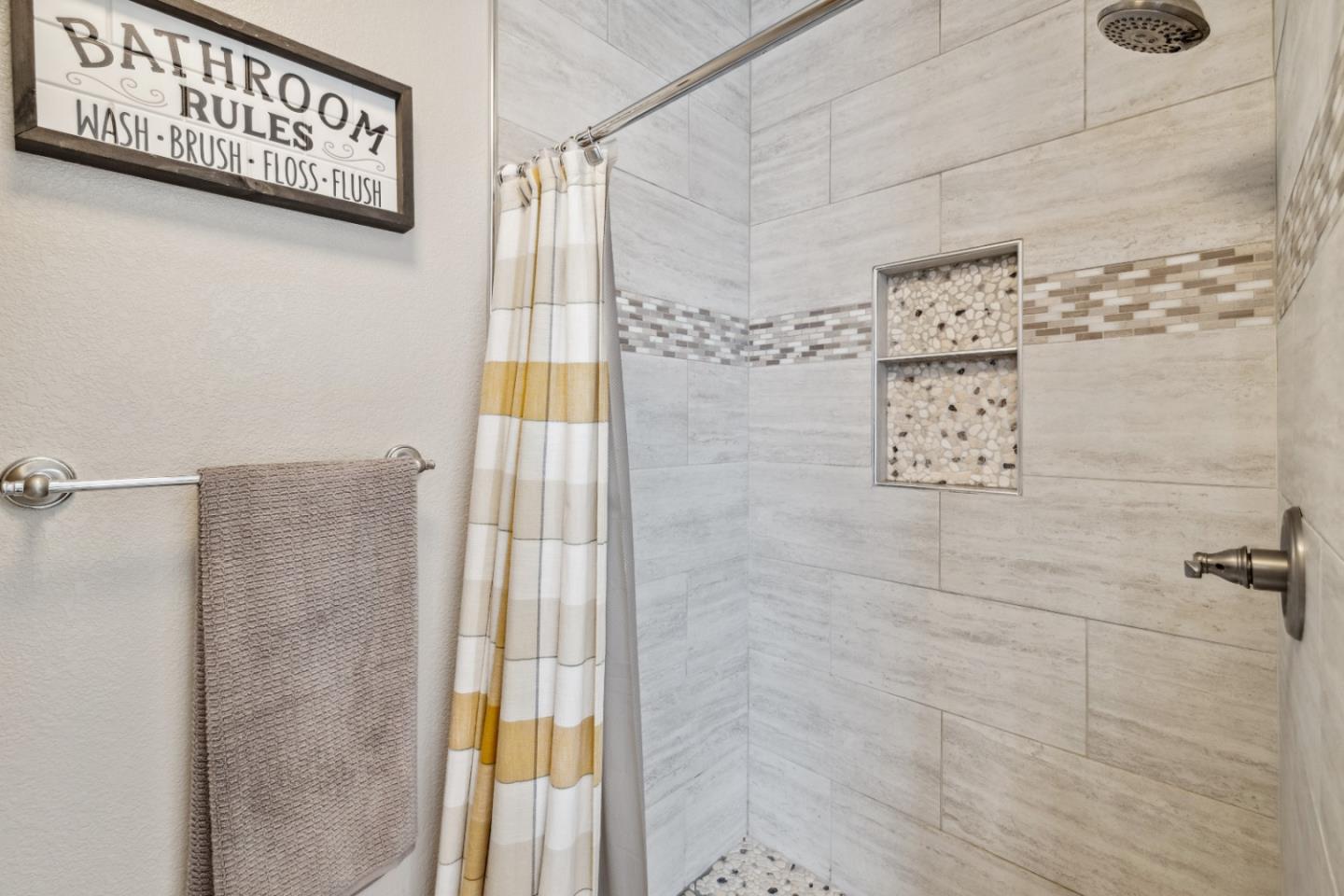 Detail Gallery Image 23 of 59 For 444 Whispering Pines Dr #81,  Scotts Valley,  CA 95066 - 3 Beds | 2 Baths