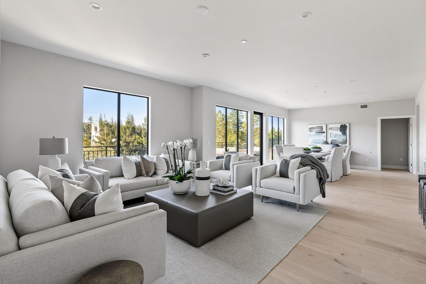 Detail Gallery Image 1 of 1 For 450 1st St #PENTHOUSE 2,  Los Altos,  CA 94022 - 2 Beds | 2/1 Baths