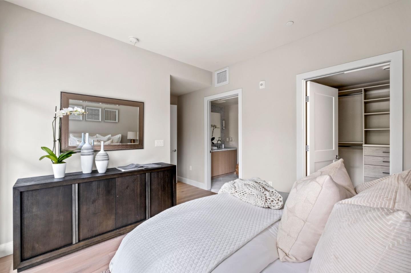 Detail Gallery Image 13 of 34 For 450 1st St #209,  Los Altos,  CA 94022 - 2 Beds | 2 Baths