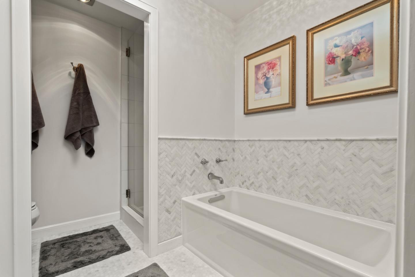Detail Gallery Image 27 of 39 For 130 Barneson Ave #6,  San Mateo,  CA 94402 - 2 Beds | 2/1 Baths