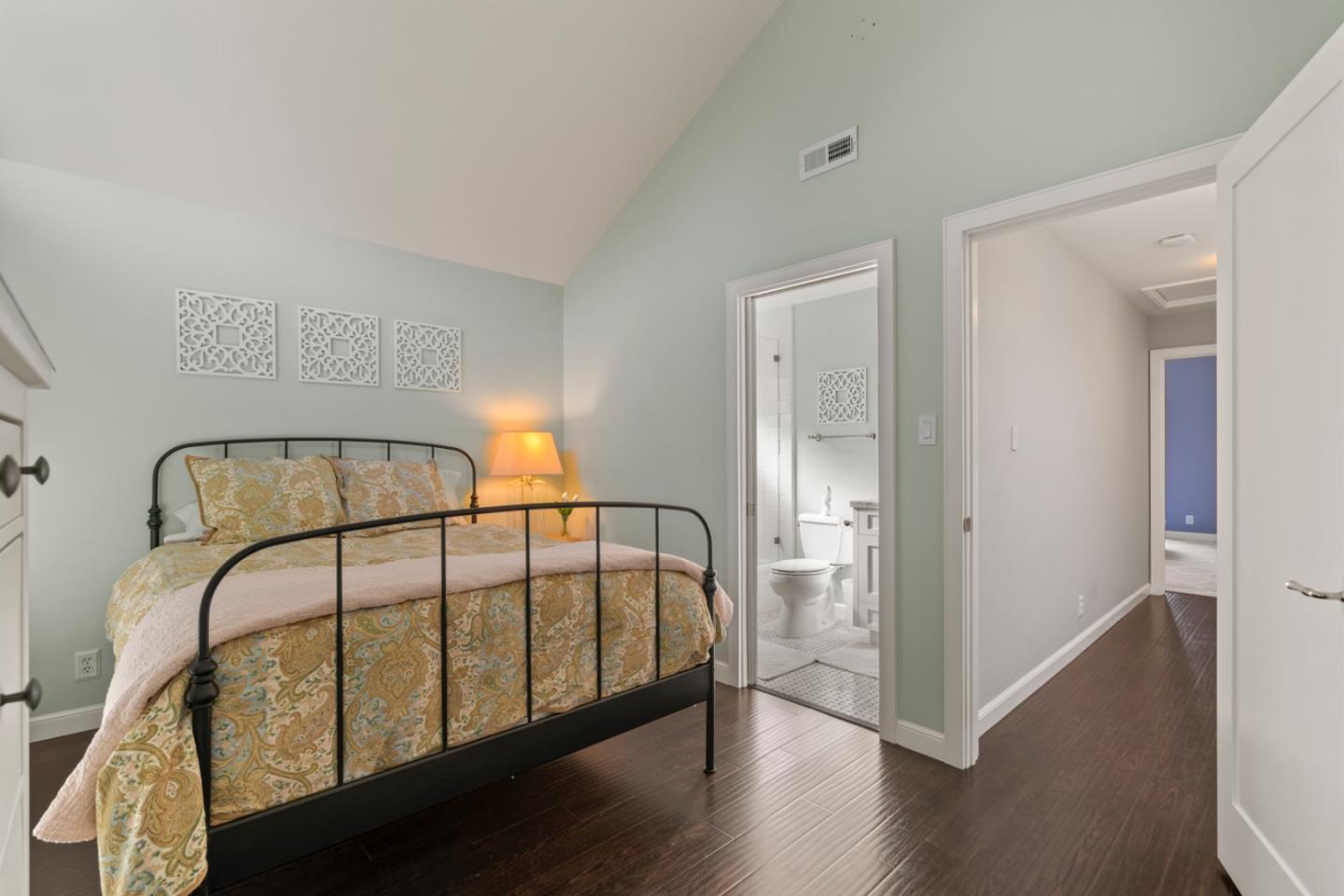 Detail Gallery Image 33 of 39 For 130 Barneson Ave #6,  San Mateo,  CA 94402 - 2 Beds | 2/1 Baths