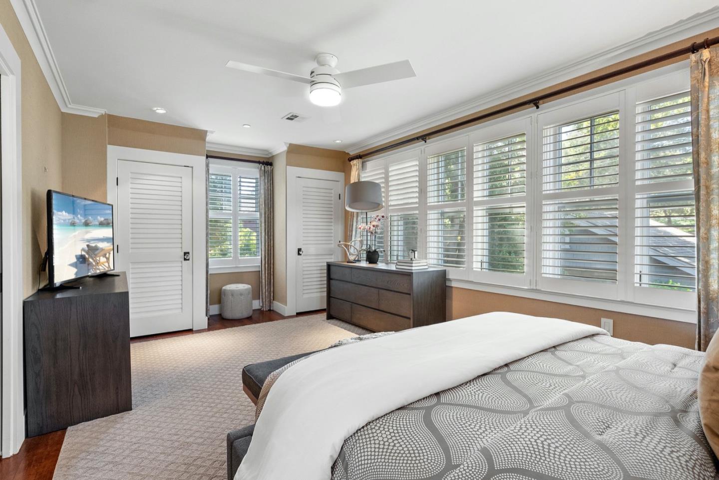 Detail Gallery Image 22 of 36 For 1520 Hoover Ave, Burlingame,  CA 94010 - 4 Beds | 2/1 Baths