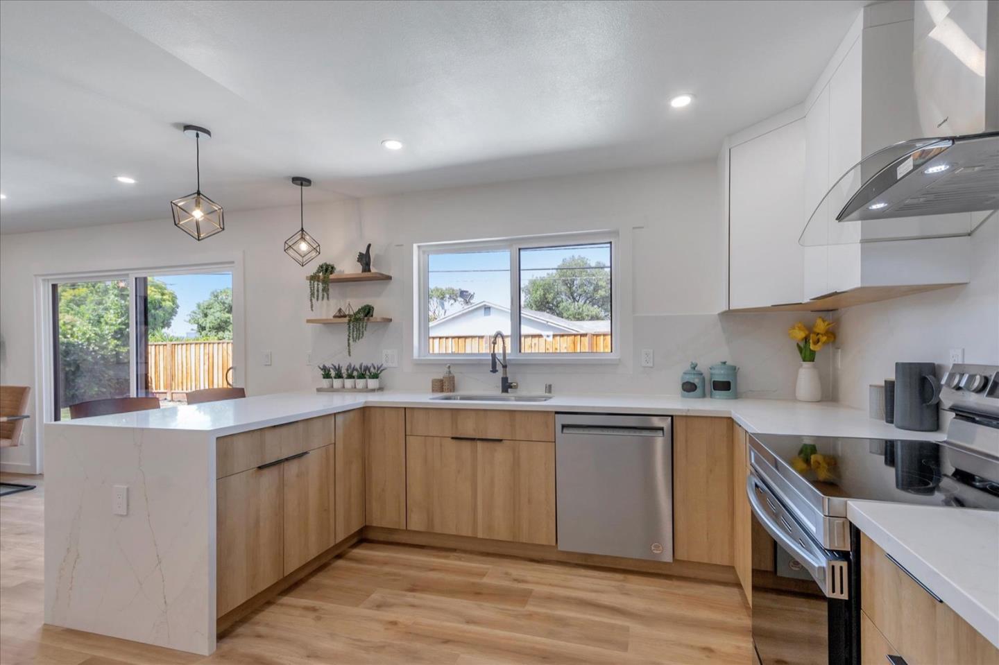 Detail Gallery Image 8 of 27 For 442 Calado Ave, Campbell,  CA 95008 - 3 Beds | 2 Baths