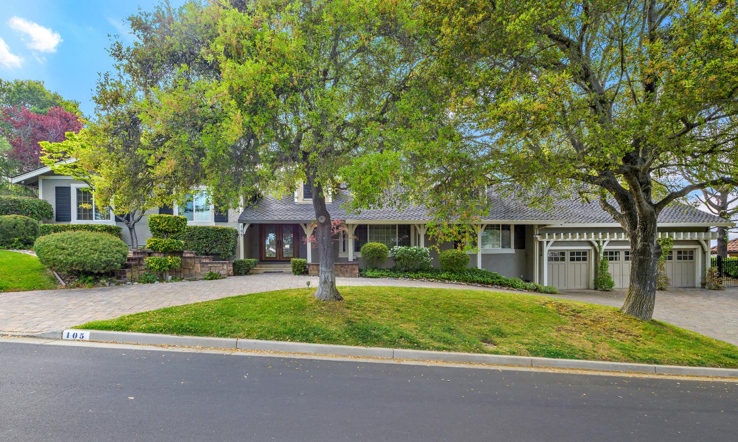 Detail Gallery Image 1 of 1 For 105 Madera Ct, Los Gatos,  CA 95032 - 5 Beds | 3/1 Baths