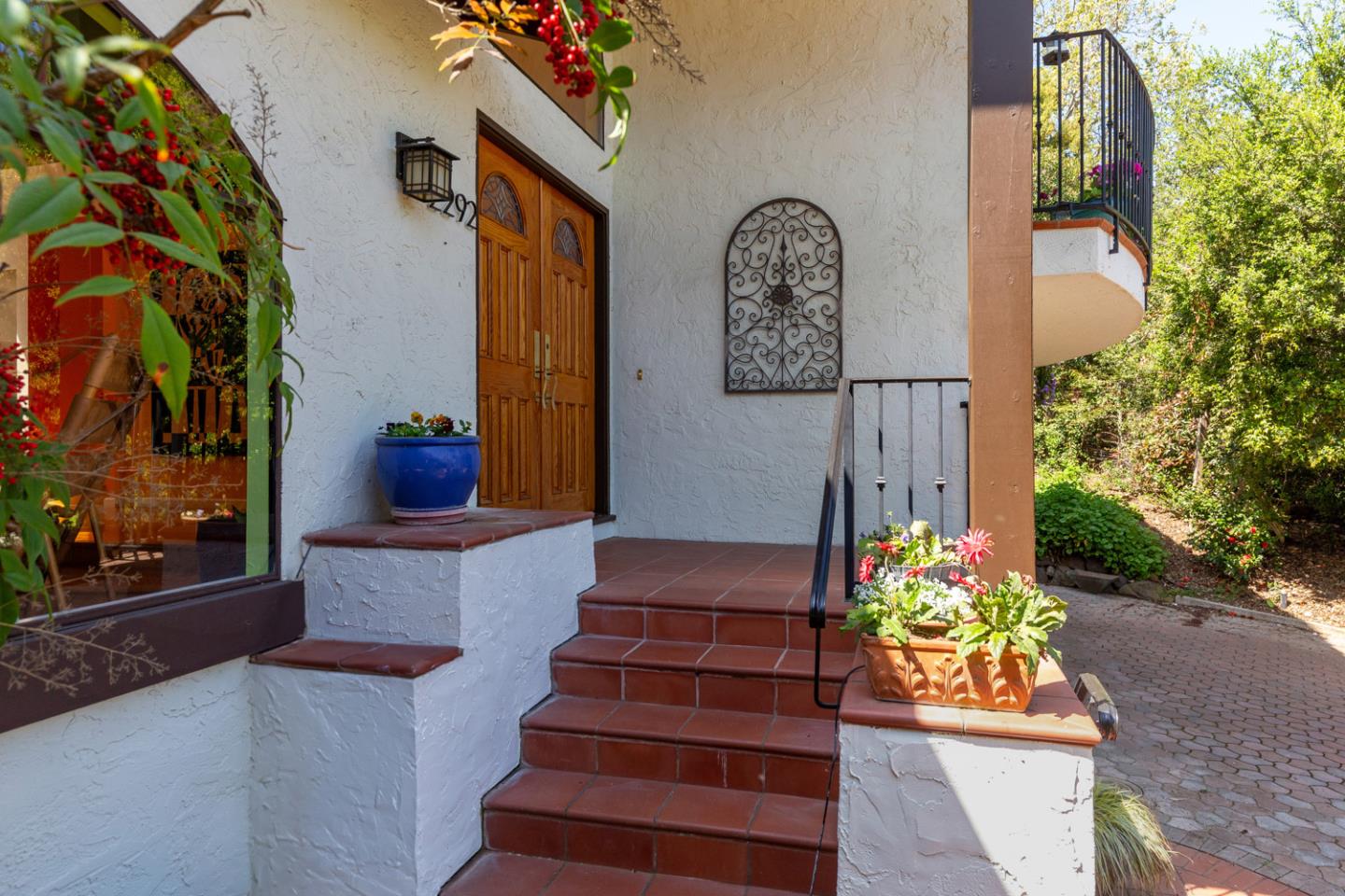 Detail Gallery Image 4 of 44 For 2292 Mimosa Ct, Los Altos,  CA 94024 - 4 Beds | 3/1 Baths