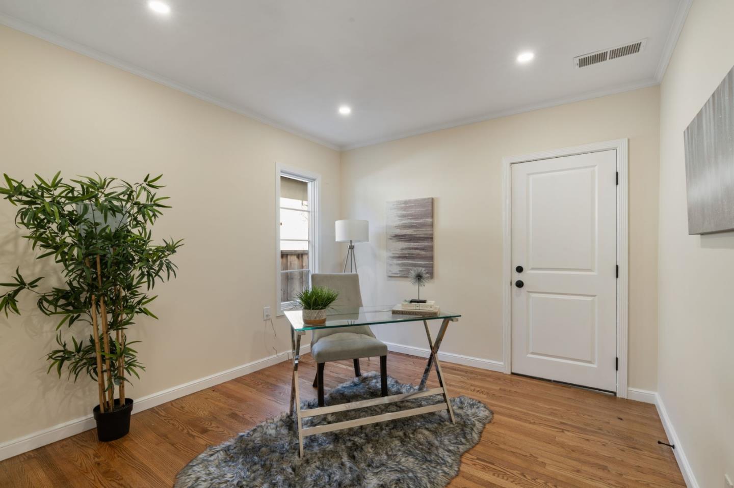 Detail Gallery Image 8 of 25 For 115 Haight St, Menlo Park,  CA 94025 - 3 Beds | 2 Baths