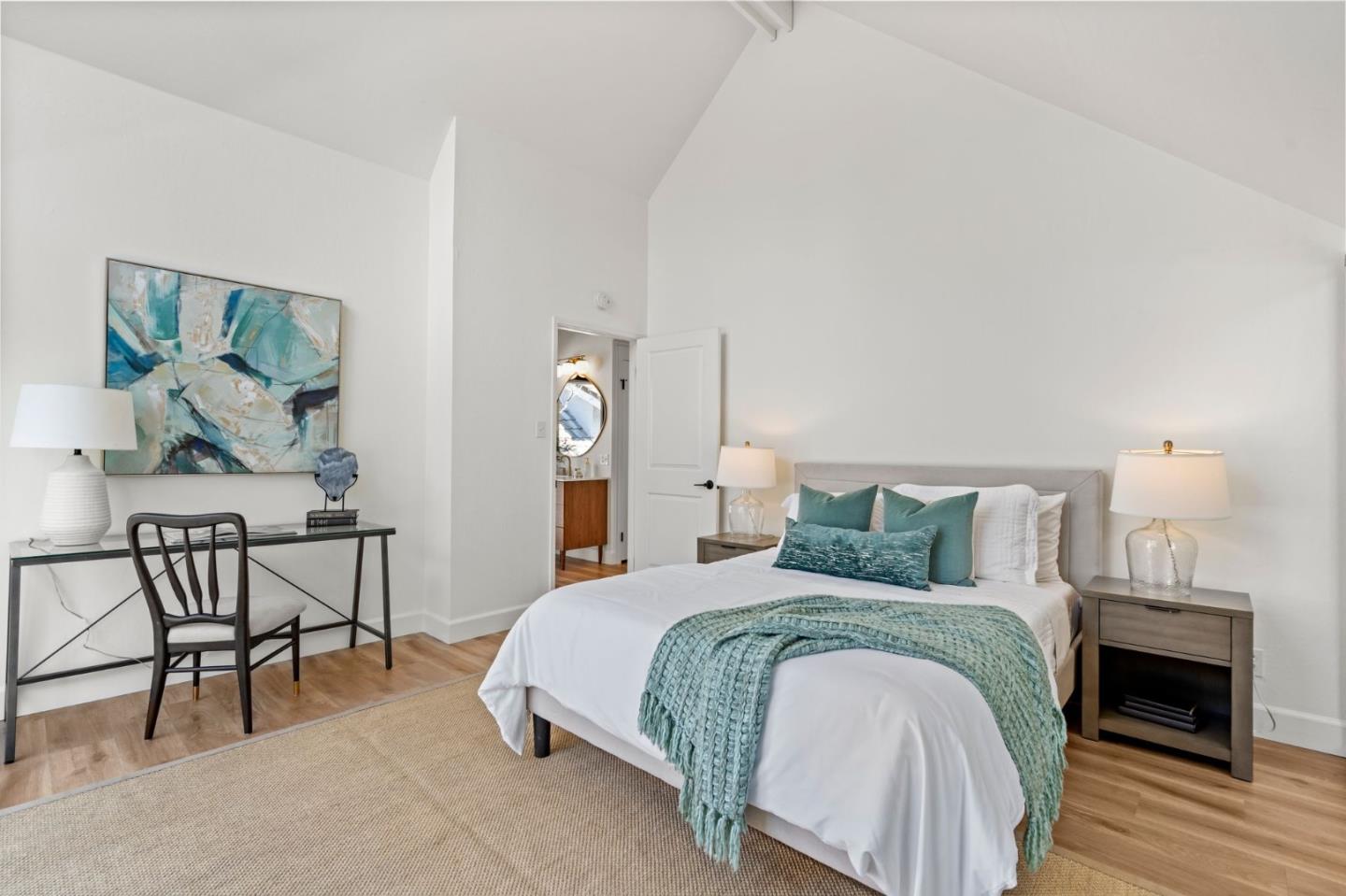 Detail Gallery Image 16 of 28 For 469 W Meadow Dr #10,  Palo Alto,  CA 94306 - 2 Beds | 1/1 Baths