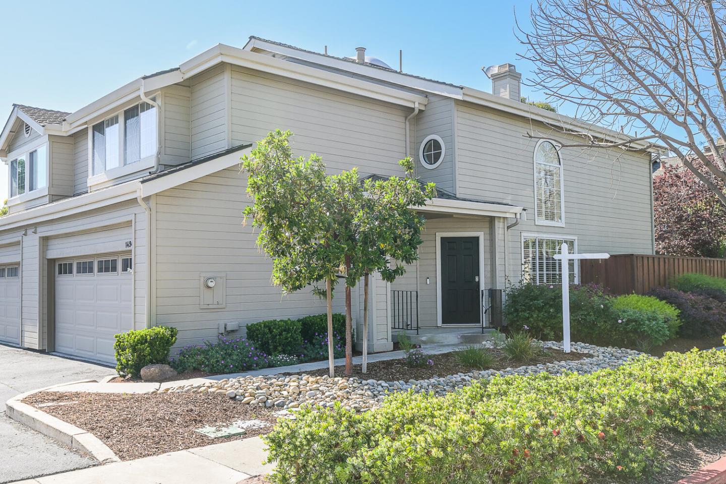 Detail Gallery Image 1 of 23 For 1494 Carrington Cir, San Jose,  CA 95125 - 3 Beds | 2/1 Baths