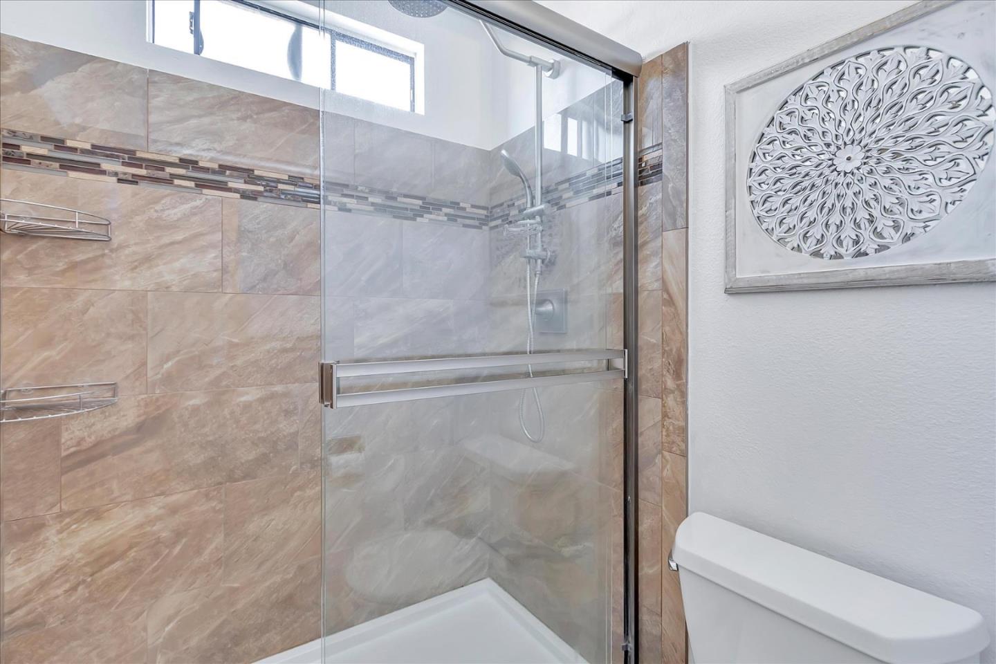 Detail Gallery Image 18 of 36 For 8429 Locust Pl, Dublin,  CA 94568 - 4 Beds | 2/1 Baths