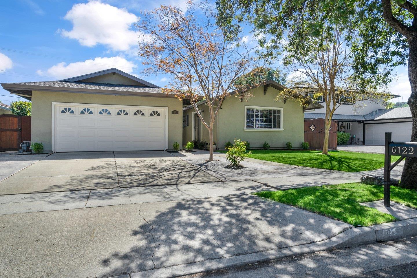 Detail Gallery Image 1 of 28 For 6122 El Toro Ct, San Jose,  CA 95123 - 3 Beds | 2 Baths