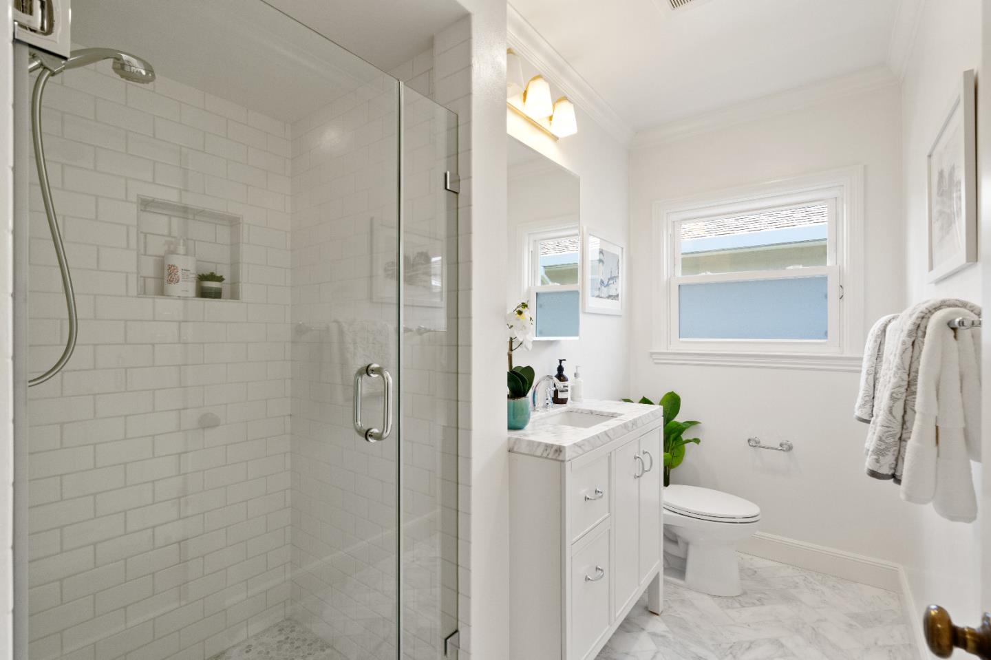 Detail Gallery Image 24 of 37 For 1428 Oak St, San Mateo,  CA 94402 - 3 Beds | 2 Baths