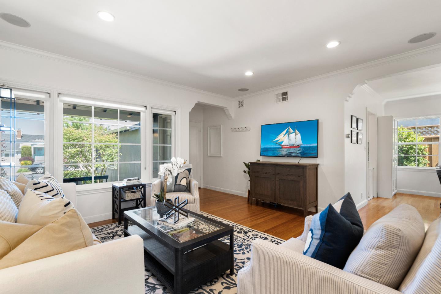 Detail Gallery Image 9 of 37 For 1428 Oak St, San Mateo,  CA 94402 - 3 Beds | 2 Baths