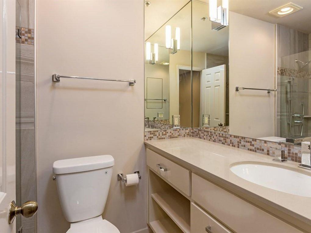 Detail Gallery Image 11 of 18 For 153 California Ave #F105,  Palo Alto,  CA 94306 - 2 Beds | 2 Baths