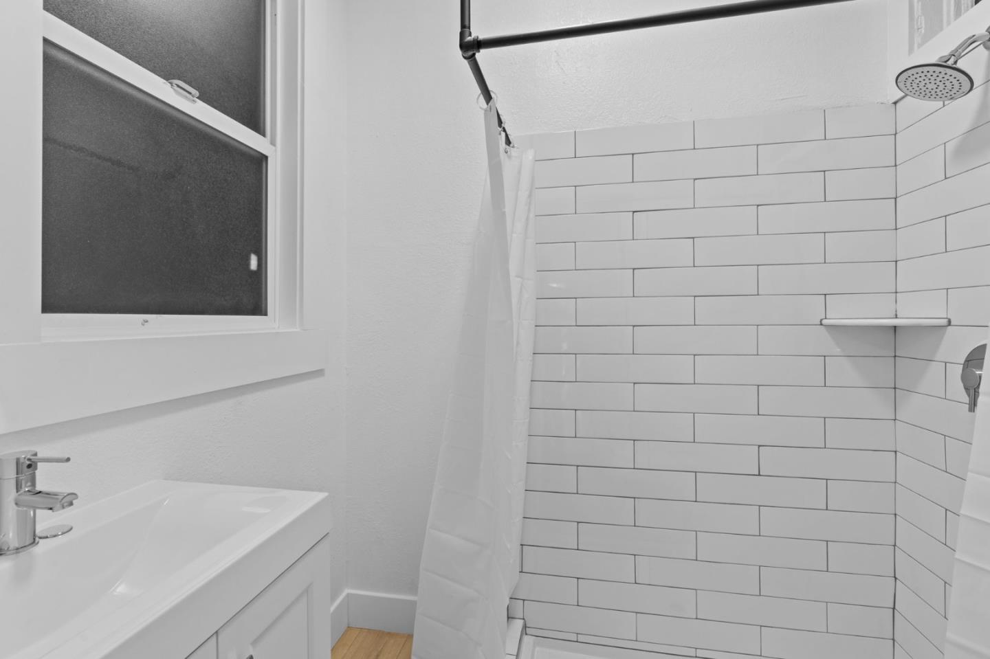 Detail Gallery Image 12 of 54 For 1329-1333 Powell St, San Francisco,  CA 94133 - – Beds | – Baths