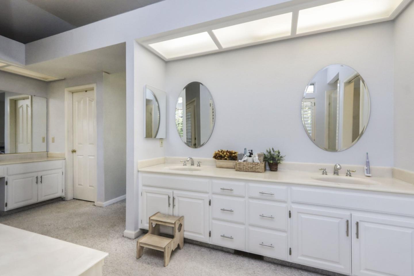 Detail Gallery Image 18 of 27 For 331 Tierra Del Sol, Hollister,  CA 95023 - 3 Beds | 2/1 Baths