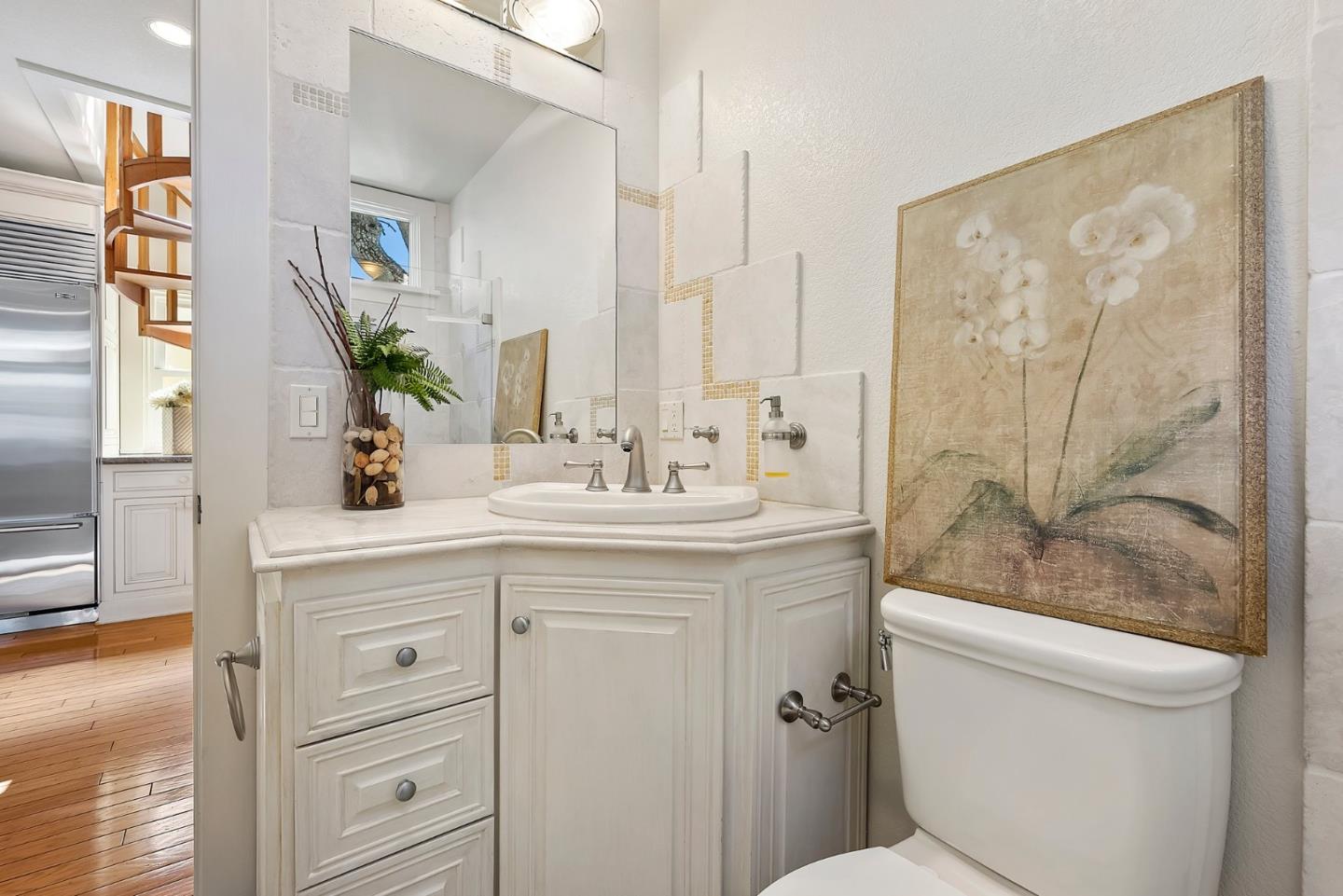 Detail Gallery Image 21 of 57 For 216 2nd St, Pacific Grove,  CA 93950 - 2 Beds | 2 Baths