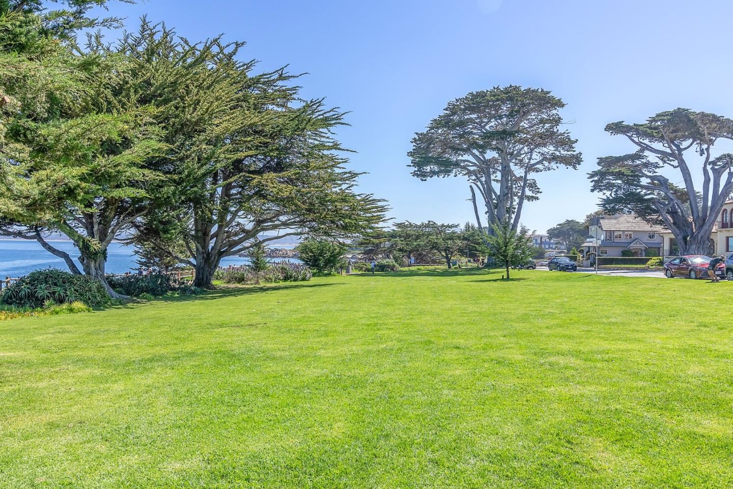 Detail Gallery Image 53 of 57 For 216 2nd St, Pacific Grove,  CA 93950 - 2 Beds | 2 Baths