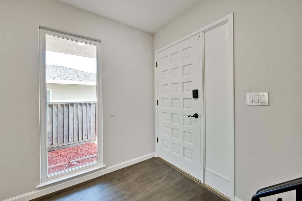 Detail Gallery Image 7 of 70 For 2679 Taffy Dr, San Jose,  CA 95148 - 4 Beds | 2/1 Baths