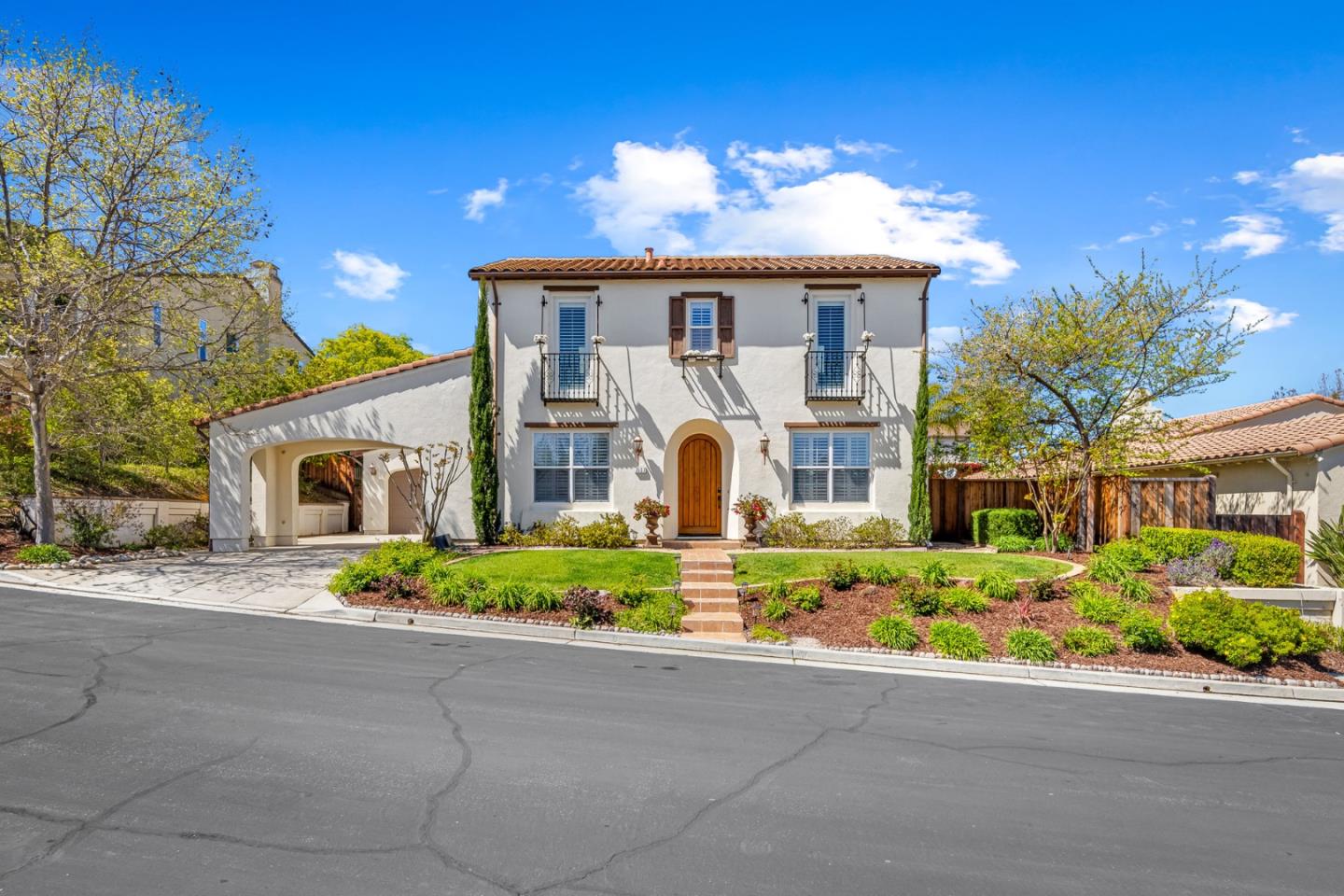 Detail Gallery Image 1 of 70 For 7537 Pickeman Ct, Gilroy,  CA 95020 - 4 Beds | 3 Baths