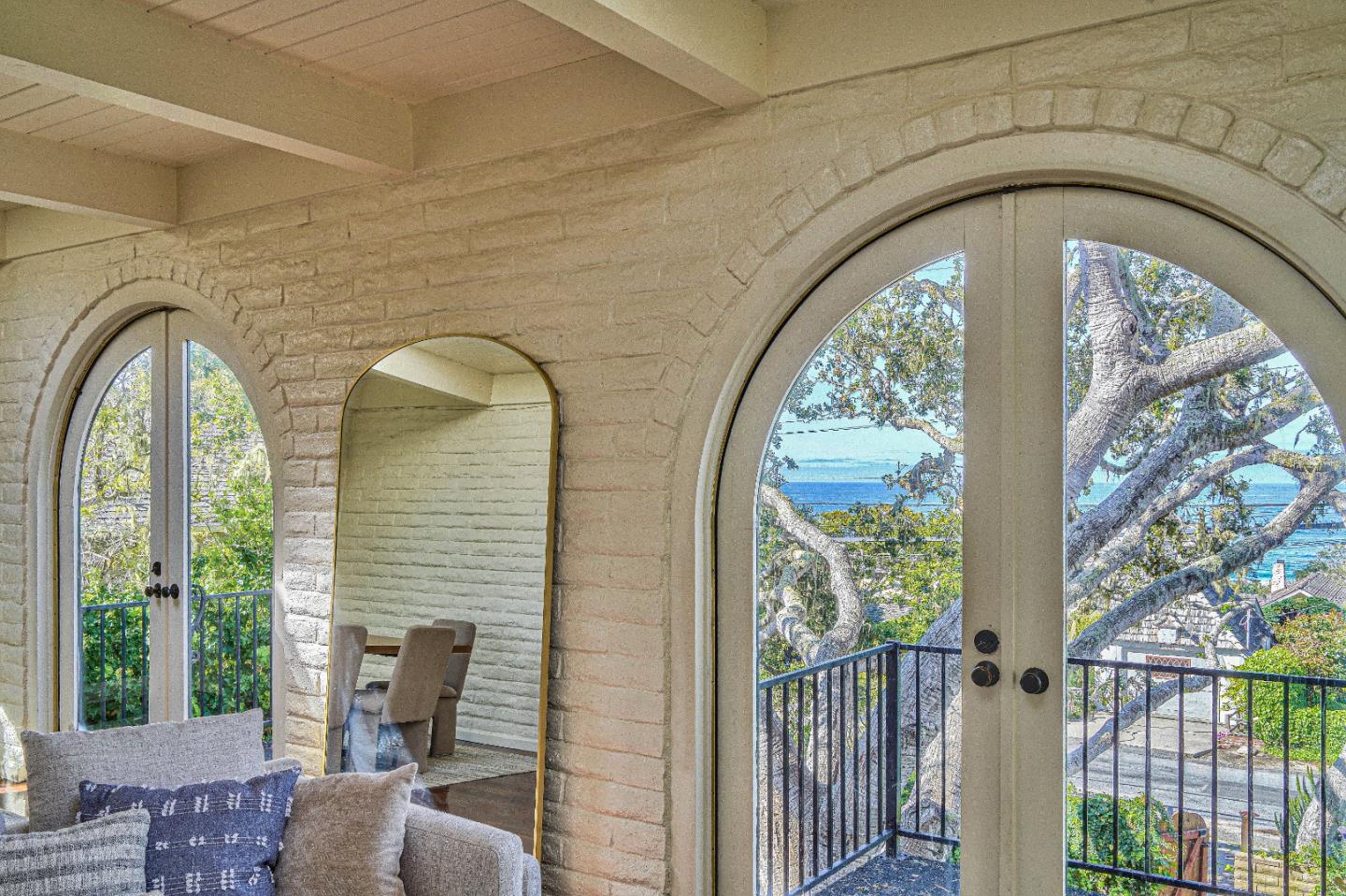 Detail Gallery Image 10 of 42 For 0 Camino Real 11ne 4th Ave, Carmel,  CA 93923 - 3 Beds | 3/1 Baths