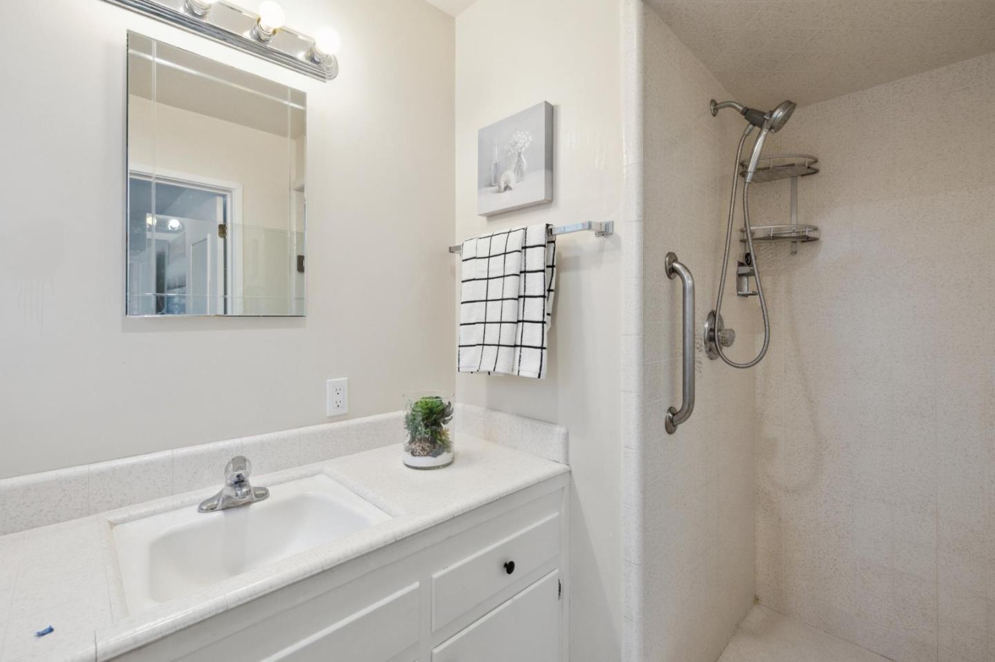 Detail Gallery Image 30 of 54 For 1425 Gilmore St, Mountain View,  CA 94040 - 3 Beds | 2 Baths