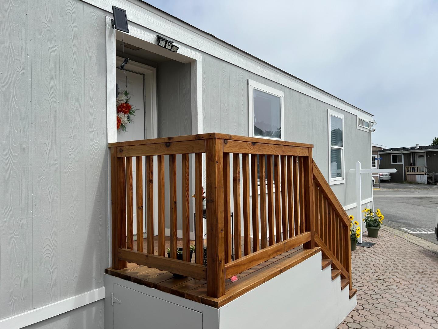 Detail Gallery Image 3 of 22 For 108 Corona Ln #108,  Moss Beach,  CA 94038 - 3 Beds | 2 Baths