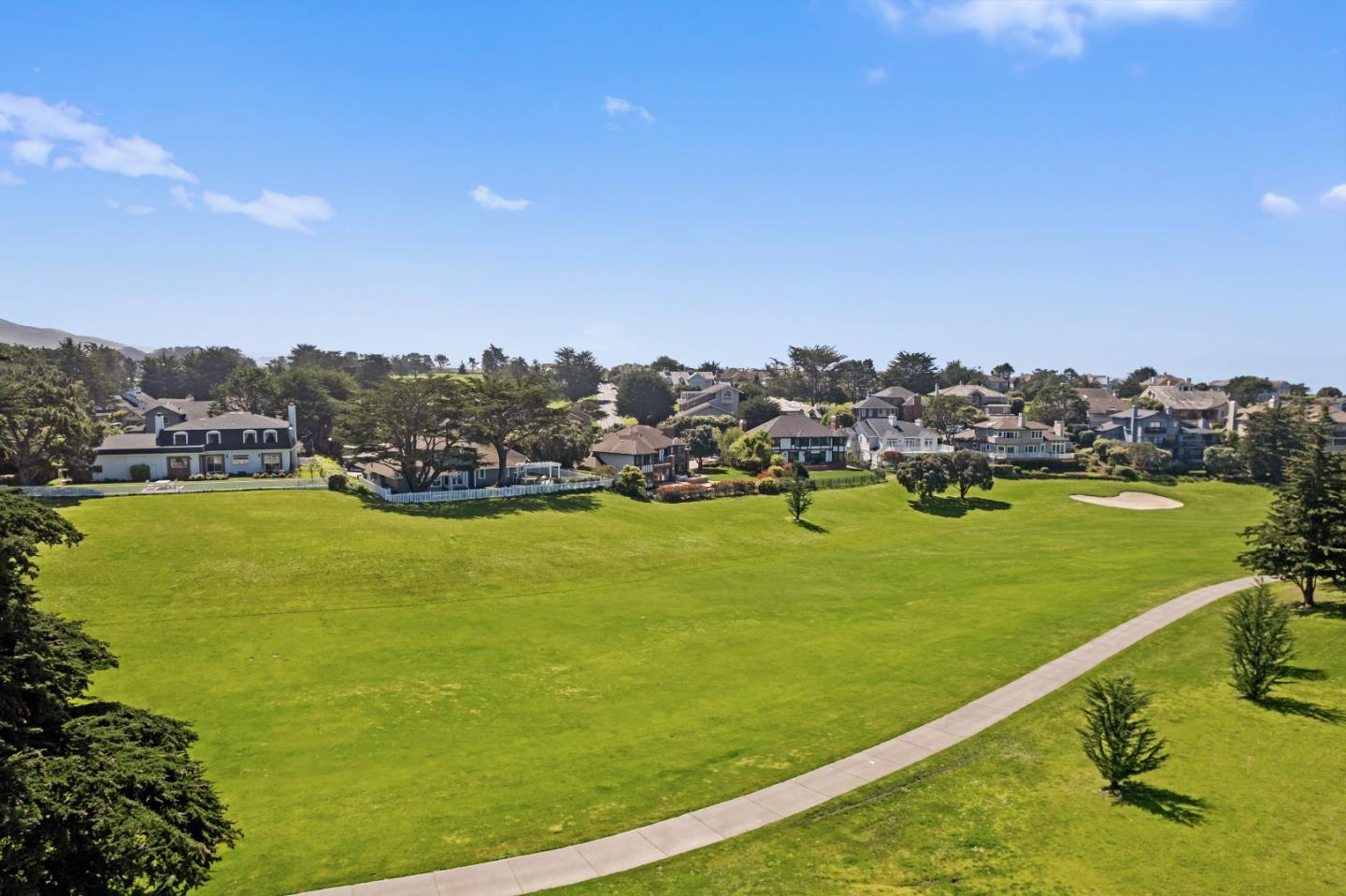 Detail Gallery Image 50 of 68 For 410 Fairway Dr, Half Moon Bay,  CA 94019 - 5 Beds | 3 Baths