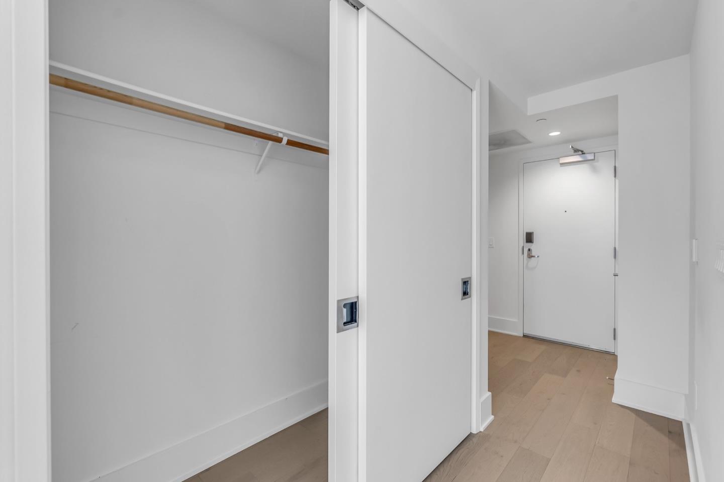 Detail Gallery Image 10 of 24 For 1075 Market St #305,  San Francisco,  CA 94103 - 0 Beds | 1 Baths