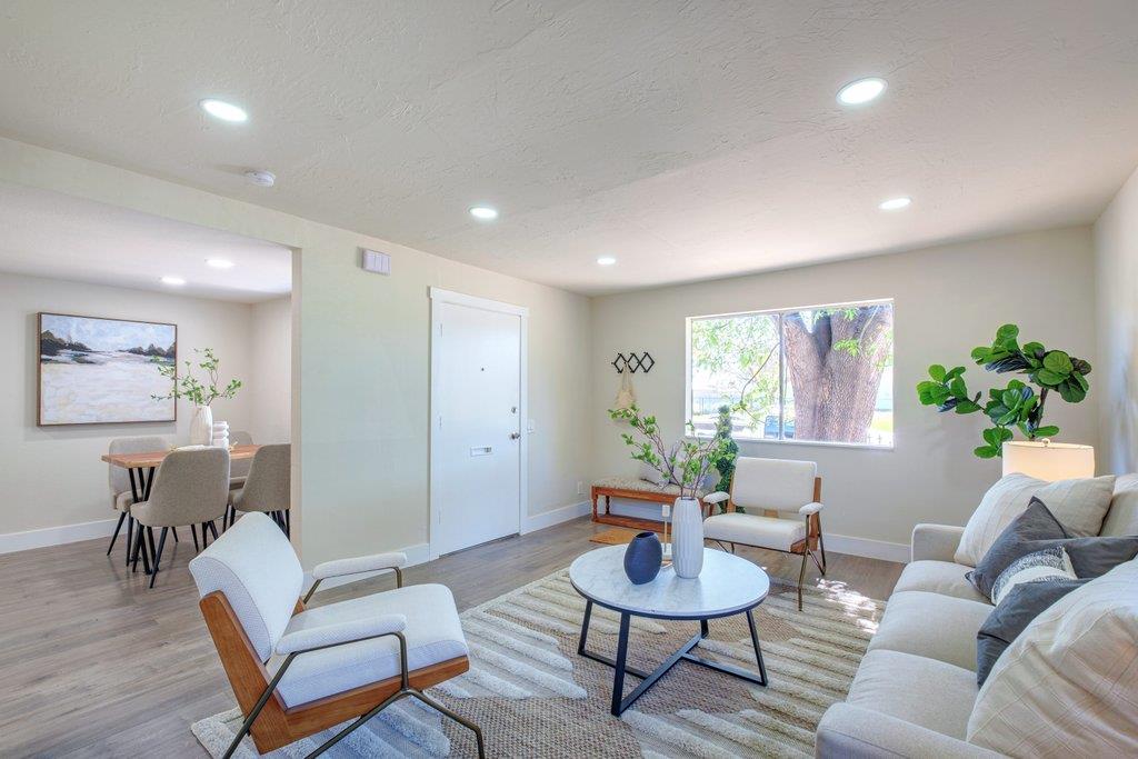 Detail Gallery Image 8 of 67 For 111 Bellevue Ave, San Jose,  CA 95110 - 4 Beds | 1 Baths