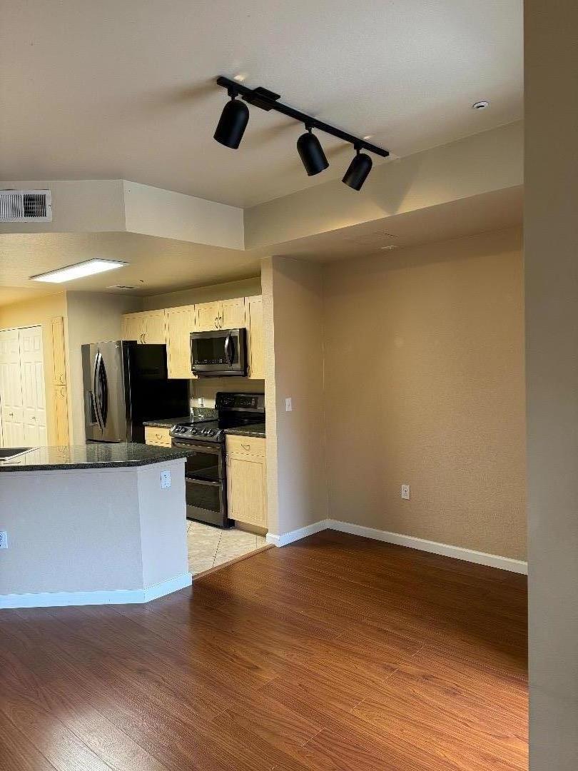 Detail Gallery Image 9 of 38 For 1550 Technology Dr #2068,  San Jose,  CA 95110 - 1 Beds | 1 Baths