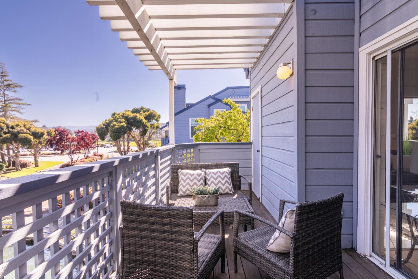 Detail Gallery Image 21 of 33 For 409 Cork Harbour Cir #H,  Redwood Shores,  CA 94065 - 3 Beds | 2 Baths