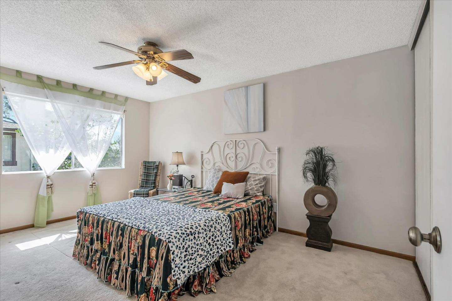 Detail Gallery Image 9 of 20 For 2511 Blue Rock Ct, San Jose,  CA 95133 - 2 Beds | 1/1 Baths