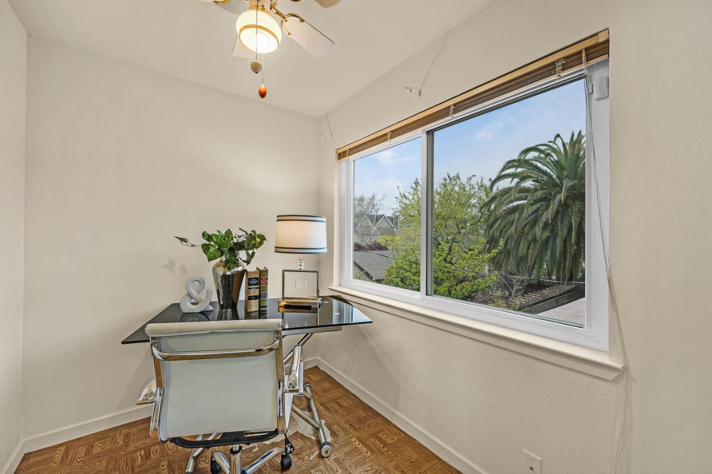 Detail Gallery Image 18 of 34 For 1519 Bernal Ave, Burlingame,  CA 94010 - 3 Beds | 2 Baths