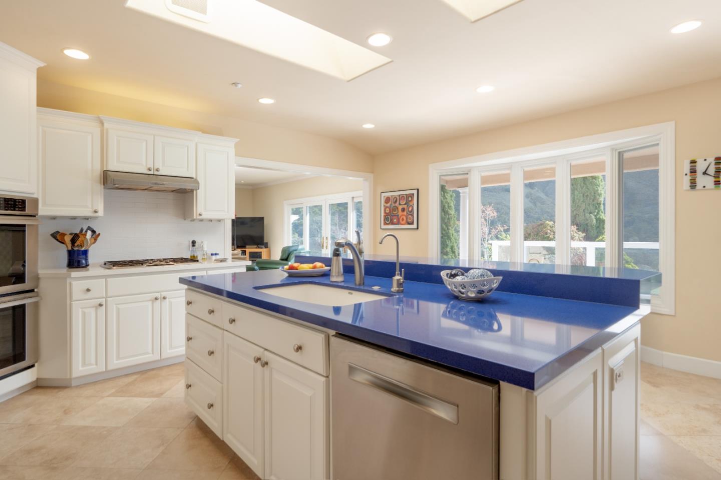 Detail Gallery Image 11 of 50 For 23755 Spectacular Bid Ln, Monterey,  CA 93940 - 4 Beds | 2/2 Baths
