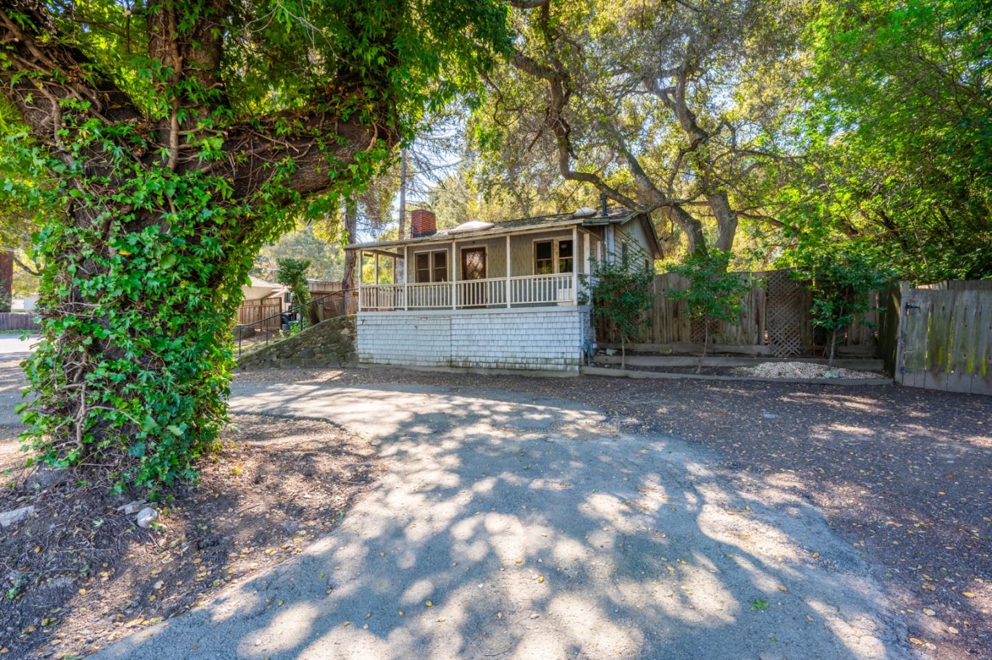 Detail Gallery Image 1 of 17 For 4 Calle De Los Helechos, Carmel Valley,  CA 93924 - 2 Beds | 1 Baths