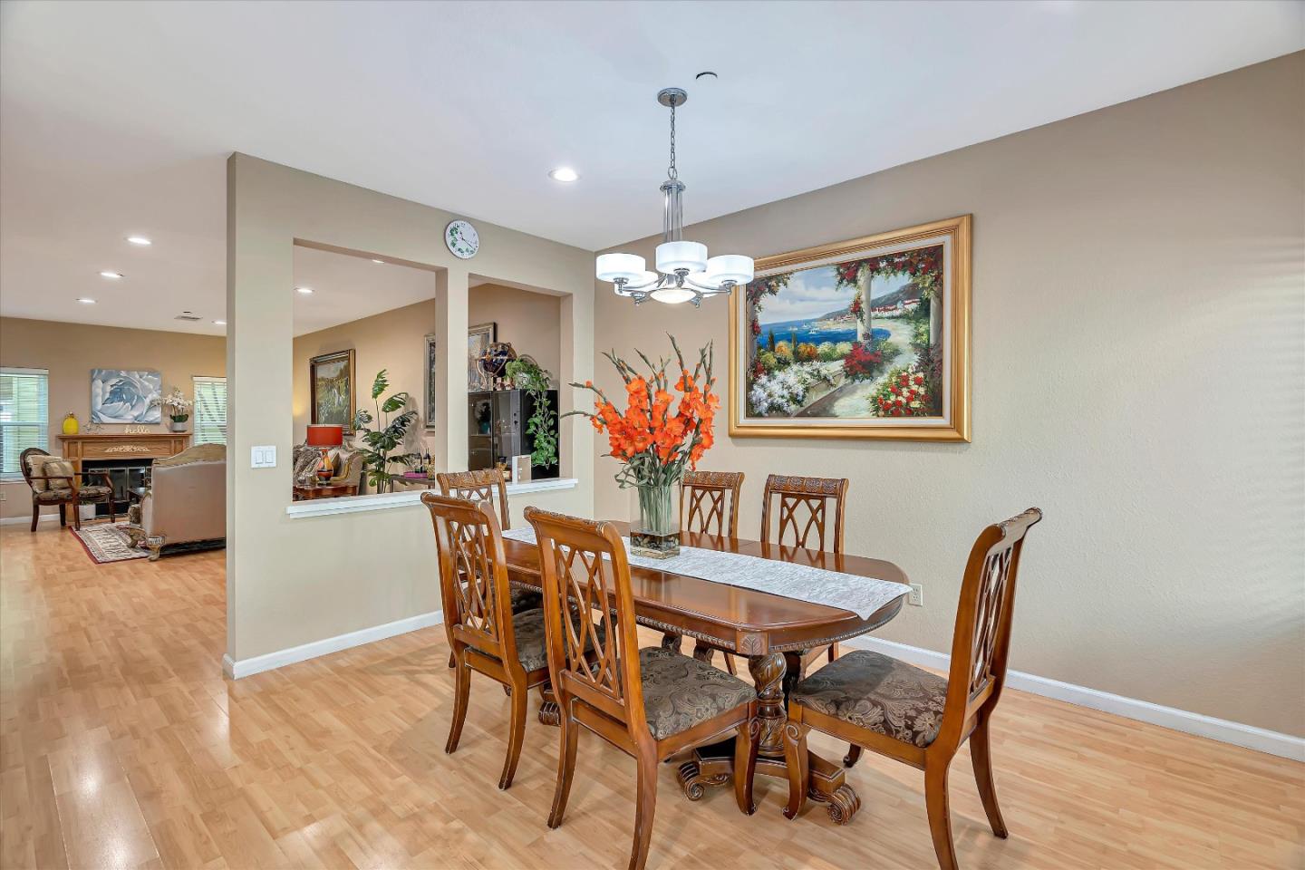 Detail Gallery Image 17 of 39 For 978 La Mesa Ter #D,  Sunnyvale,  CA 94086 - 3 Beds | 2/1 Baths