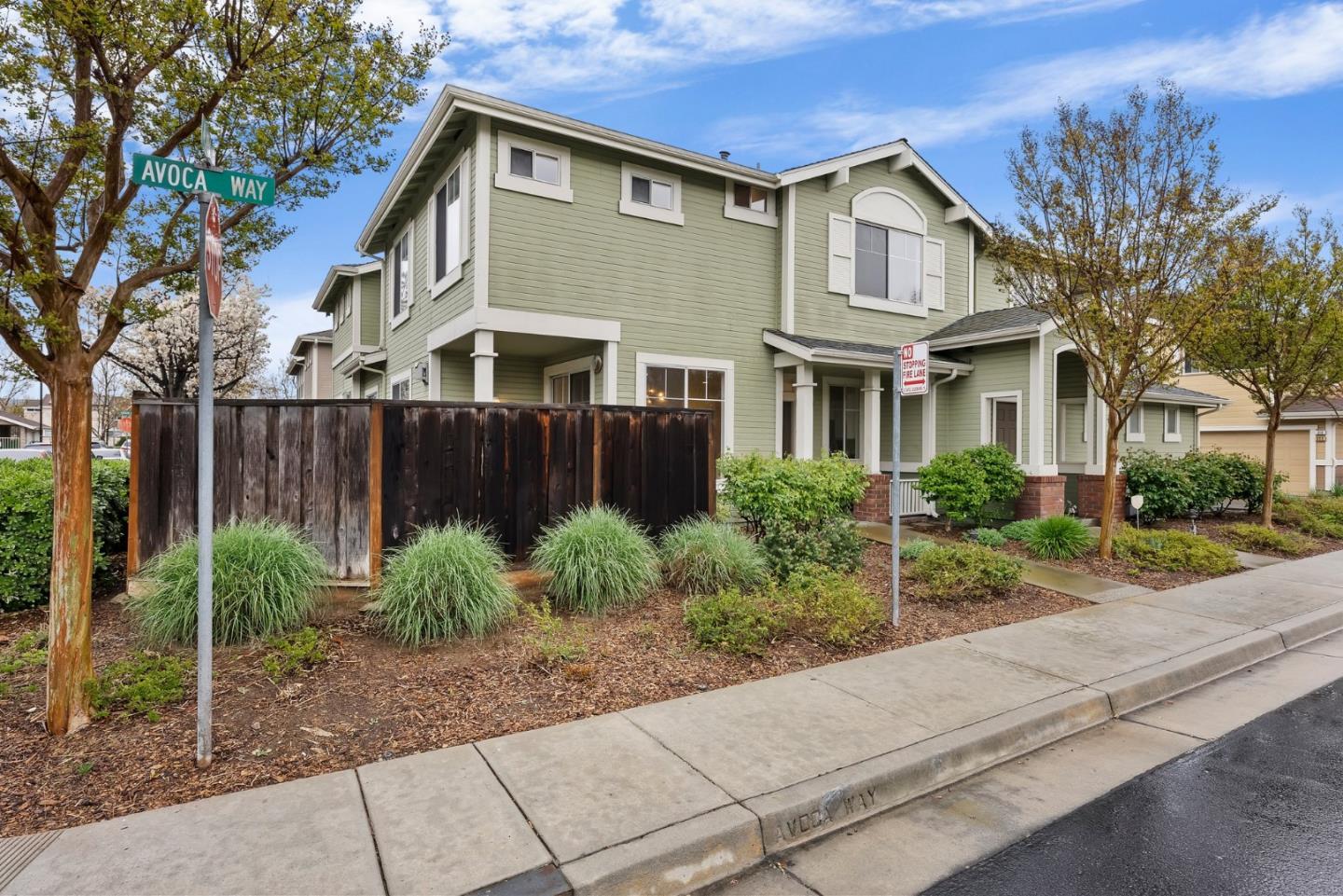 Detail Gallery Image 2 of 50 For 319 Araglin Ct, San Jose,  CA 95136 - 3 Beds | 2/1 Baths
